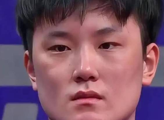 bti体育app下载-张本智和父亲：我儿子在日本很受尊敬，他比99%的中国人优秀！|张本宇|国乒|归化|言论|情感_新浪体育_新浪新闻
